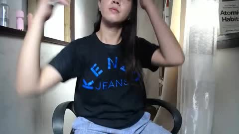 Snapshot of urasiantserika chatting on January 27, 2025, 2:20 am Erika online show from January 27, 2025, 2:20 am