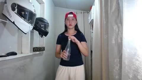 Snapshot of urasiantserika chatting on September 8, 2025, 8:19 pm Erika online show from September 8, 2025, 8:19 pm