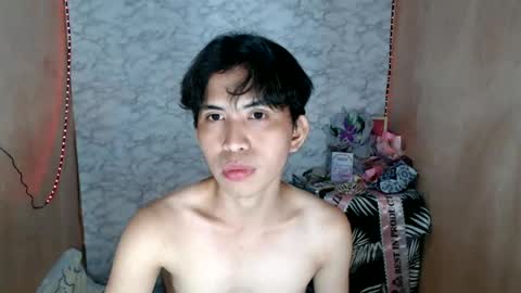urasiantwinkx online show from June 22, 2026, 9:39 am