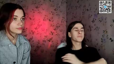 Snapshot of urbankai_ chatting on November 26, 2025, 10:44 pm Lisa and Vlad online show from November 26, 2025, 10:44 pm