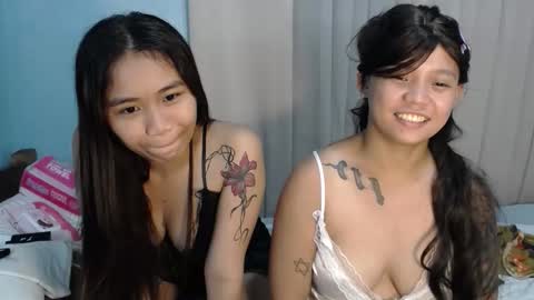Snapshot of urbbgurl_lynxx chatting on April 24, 2026, 6:21 pm Urbbgurl lynxx online show from April 24, 2026, 6:21 pm