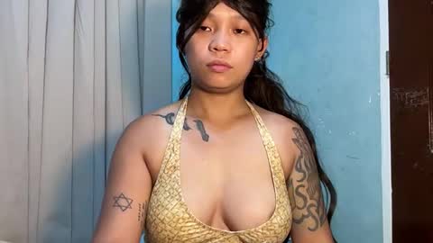 Snapshot of urbbgurl_lynxx chatting on May 12, 2026, 5:15 am Urbbgurl lynxx online show from May 12, 2026, 5:15 am