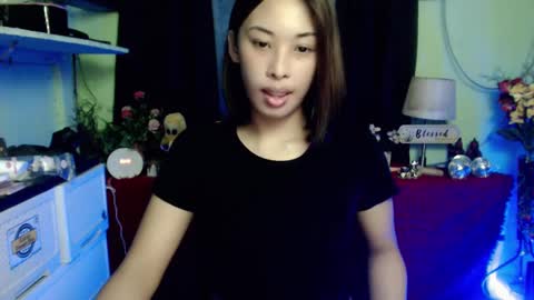 urcrushnextdoor_ online show from December 28, 2024, 6:40 pm