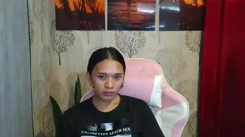 Sweetacyl online show from April 8, 2026, 4:34 am