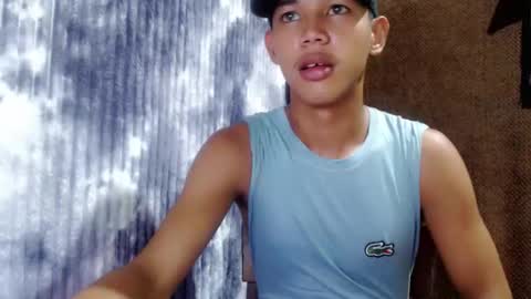 urdreamboy_clarin online show from May 10, 2026, 4:17 am
