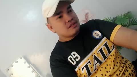 Snapshot of ure_fattytoy143 chatting on December 19, 2025, 6:09 am ure_fattytoy143 online show from December 19, 2025, 6:09 am