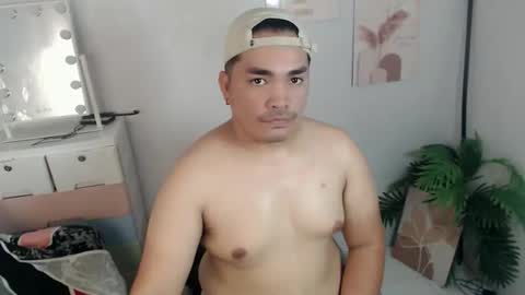 Snapshot of ure_fattytoy143 chatting on April 6, 2026, 5:30 am ure_fattytoy143 online show from April 6, 2026, 5:30 am