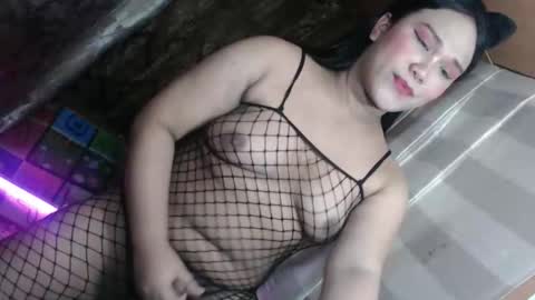 urfantasy_rabbylicious69 online show from September 23, 2025, 12:30 pm