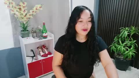 Scarlet online show from December 16, 2025, 2:05 am