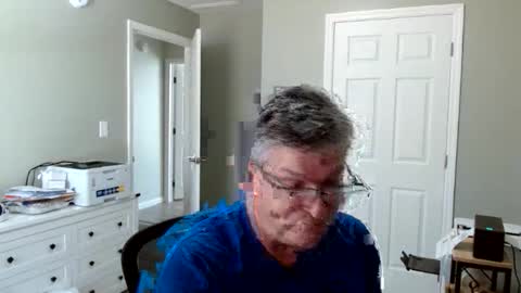 Gregor online show from April 18, 2026, 5:39 pm