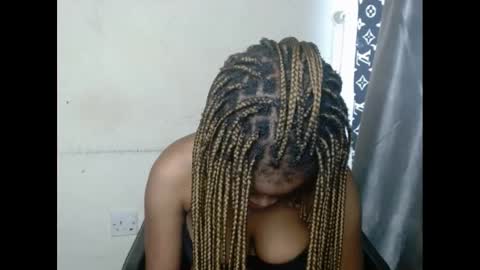 urflirtydoll online show from February 4, 2025, 8:06 pm