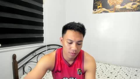 urfucker_vinz online show from July 7, 2026, 12:20 pm