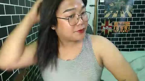 Dimple online show from October 13, 2025, 12:38 pm