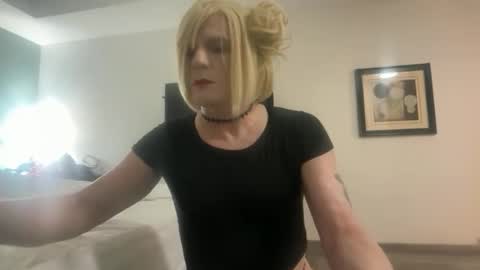 urgrlkandalee online show from April 15, 2026, 11:39 am