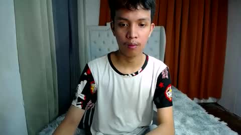 urhot_johny online show from May 24, 2026, 12:10 pm
