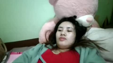 Snapshot of urhotasian4u chatting on March 23, 2026, 3:49 pm Jhossa online show from March 23, 2026, 3:49 pm