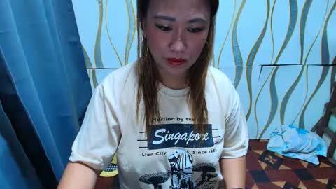 urhotmomcathlea online show from June 9, 2026, 1:45 pm