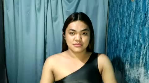 Snapshot of urhottie_bella chatting on June 28, 2026, 10:10 am urhottie_bella online show from June 28, 2026, 10:10 am