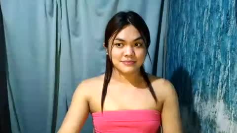 Snapshot of urhottie_bella chatting on July 24, 2026, 3:10 pm urhottie_bella online show from July 24, 2026, 3:10 pm