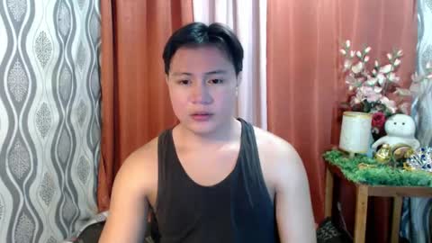 urhunky_ivan online show from January 4, 2025, 3:28 pm