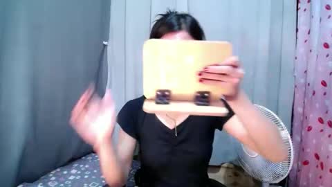 urloverjasmine_xx online show from May 15, 2026, 11:34 pm