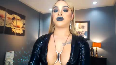 UrMajestyTyra online show from February 24, 2025, 1:57 am
