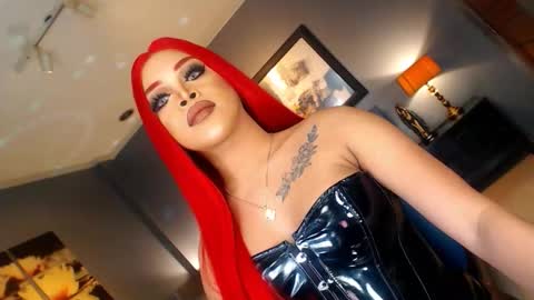 Snapshot of urmajestytyra chatting on February 14, 2026, 1:02 am UrMajestyTyra online show from February 14, 2026, 1:02 am