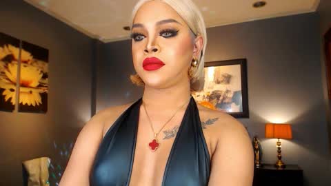 Snapshot of urmajestytyra chatting on February 22, 2026, 1:40 am UrMajestyTyra online show from February 22, 2026, 1:40 am