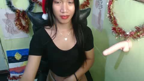 Snapshot of urprincessamara69 chatting on December 4, 2024, 9:24 pm Amara online show from December 4, 2024, 9:24 pm
