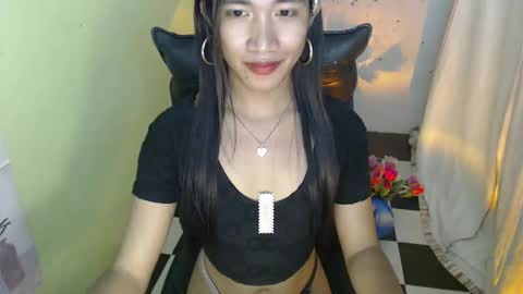 Snapshot of urprincessamara69 chatting on January 8, 2025, 5:37 pm Amara online show from January 8, 2025, 5:37 pm