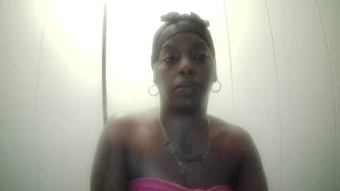 Snapshot of ursecretloveroverall chatting on July 27, 2026, 3:02 am ursecretloveroverall online show from July 27, 2026, 3:02 am