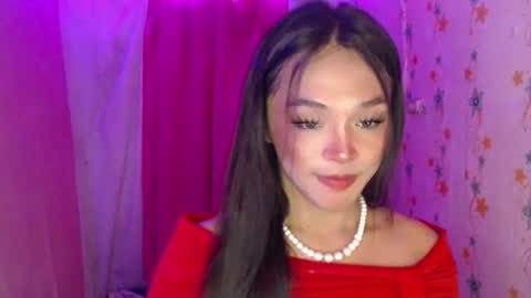 TYRA online show from March 13, 2026, 1:40 pm