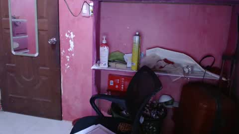 Stella online show from January 9, 2025, 10:41 pm