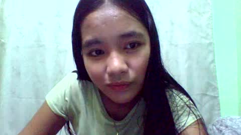 Snapshot of urskinnygirl4u18 chatting on March 4, 2025, 12:50 am Urskinnygirl4u18 - ROSE ROOM online show from March 4, 2025, 12:50 am