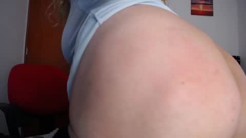 Eveling Blanco  online show from March 8, 2025, 4:06 pm