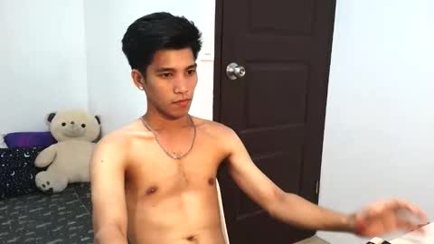 ursweetie_boy online show from March 27, 2026, 12:49 pm