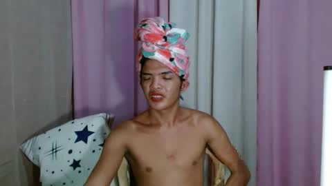 JEN online show from November 11, 2025, 9:53 am