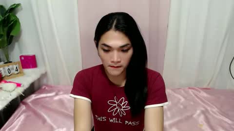 Sofia online show from December 5, 2025, 1:03 am