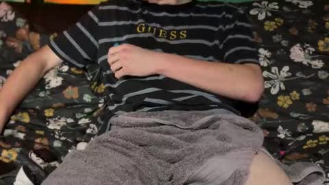 Snapshot of user__null chatting on October 31, 2025, 11:28 pm user__null online show from October 31, 2025, 11:28 pm