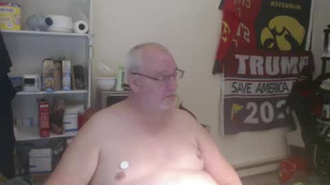 Snapshot of usgoober chatting on January 13, 2025, 4:07 am Eric online show from January 13, 2025, 4:07 am