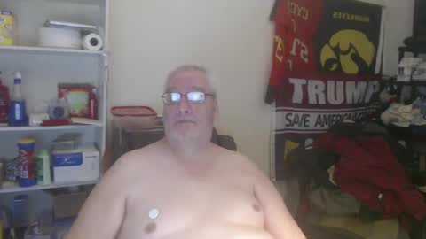 Snapshot of usgoober chatting on February 4, 2025, 1:56 am Eric online show from February 4, 2025, 1:56 am