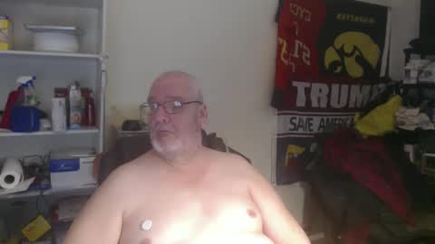 Snapshot of usgoober chatting on February 18, 2025, 2:38 am Eric online show from February 18, 2025, 2:38 am