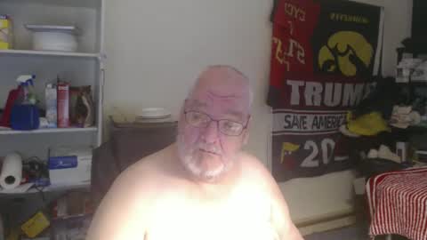Snapshot of usgoober chatting on February 19, 2025, 3:28 am Eric online show from February 19, 2025, 3:28 am