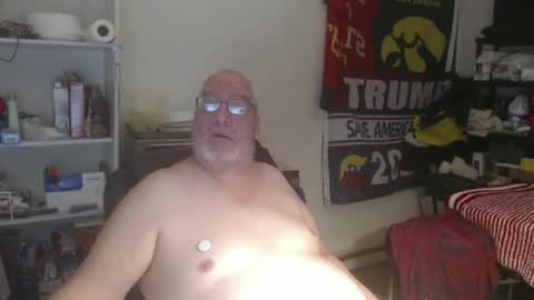 Snapshot of usgoober chatting on February 20, 2025, 4:28 am Eric online show from February 20, 2025, 4:28 am