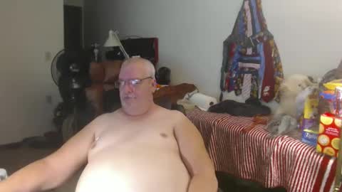 Snapshot of usgoober chatting on October 6, 2025, 2:58 pm Eric online show from October 6, 2025, 2:58 pm