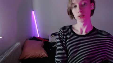 Snapshot of usuck364662 chatting on January 8, 2025, 7:13 am Excuse me online show from January 8, 2025, 7:13 am