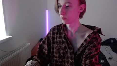 Snapshot of usuck364662 chatting on February 2, 2025, 3:21 am Excuse me online show from February 2, 2025, 3:21 am