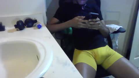 Snapshot of uzithebbc chatting on December 20, 2024, 6:08 am uzithebbc online show from December 20, 2024, 6:08 am