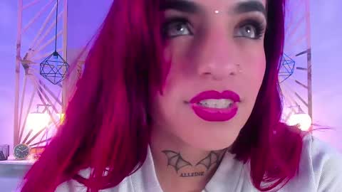 Snapshot of vaaleriee_miller_ chatting on December 30, 2024, 6:27 pm valeriee miller online show from December 30, 2024, 6:27 pm