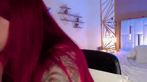 Snapshot of vaaleriee_miller_ chatting on October 23, 2025, 6:34 am valeriee miller online show from October 23, 2025, 6:34 am